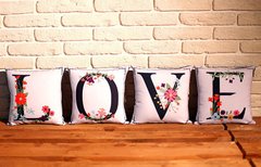 Набір подушок "LOVE"
